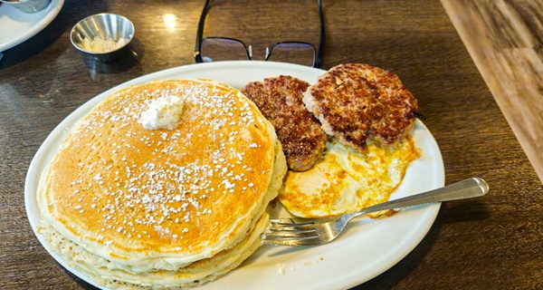 Enjoy American Classics with $15 Value at Barrington, Valid Mon-Fri