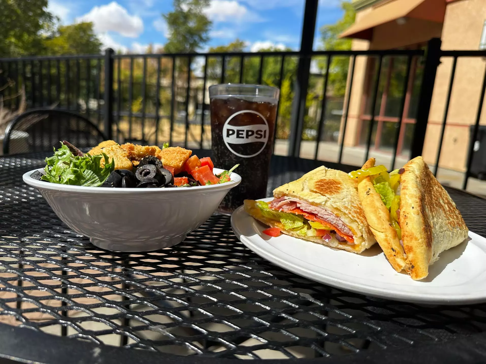 Enjoy Artisan Pizza, Specialty Sandwiches, Salads, Wings & Great Beers