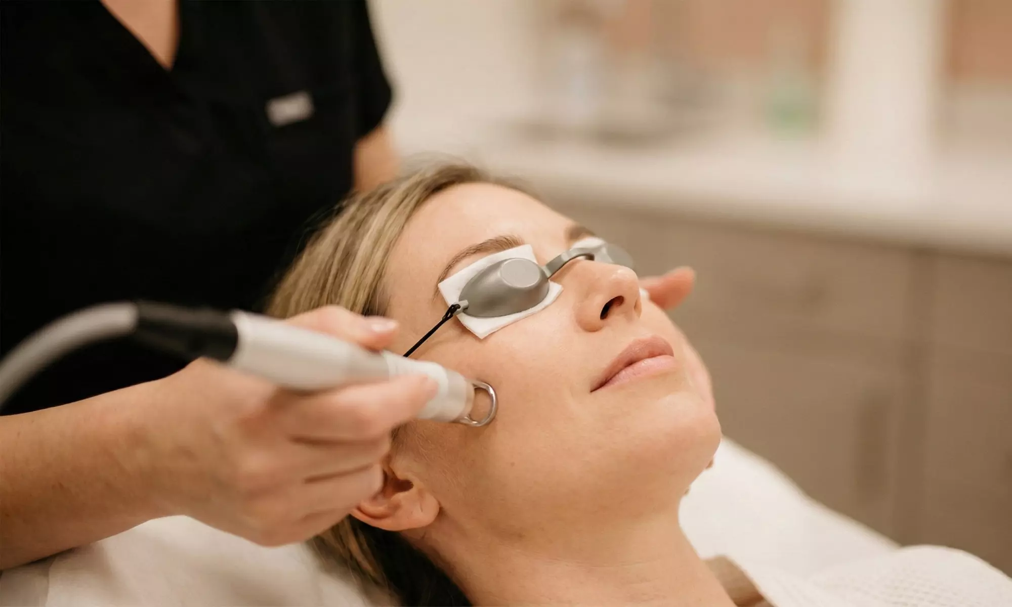 Embrace Transformation with TLBB SKin Studio's One or Two Pico Laser Facial Sessions (Up to 58% Off) - Image 3