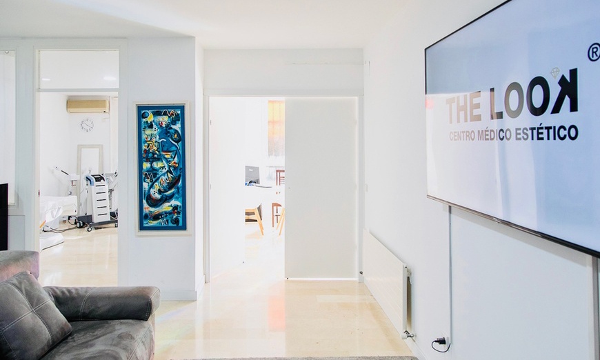 Image 7: 3 o 6 sesiones de tratamiento reafirmante HIFU 7D en una zona a elegir