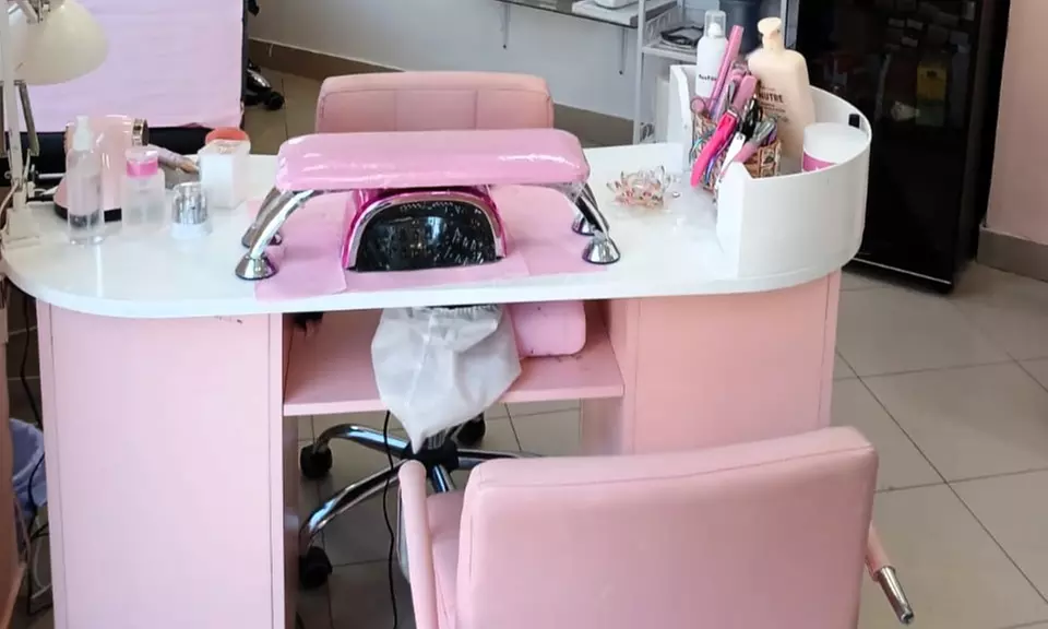 Hasta 50% de dto. en Peluquería - Color / Mechas - Raíces en Carito Beauty Studio