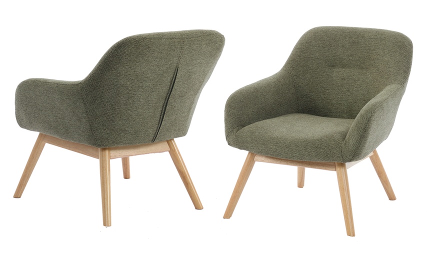 Image 28: Poltrona scandinava con gambe in legno massello Doosense