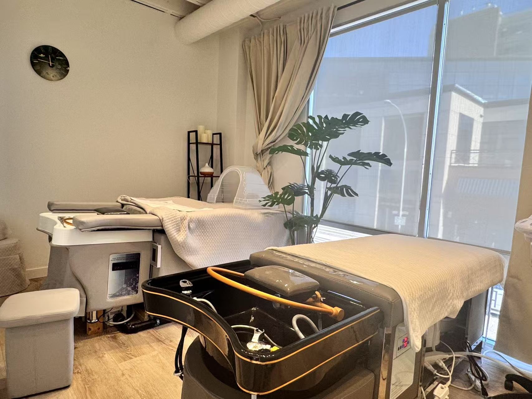 Head Spa Packages or Signature Retreat + Choice of Facial