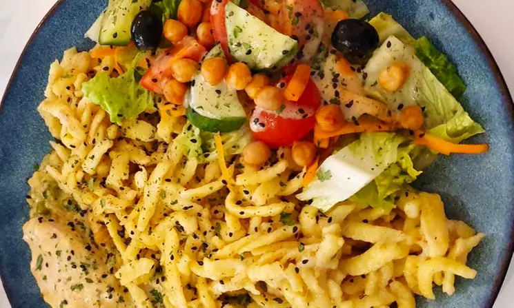 Mittagsmenü nach Wahl: Gericht, Getränk & Dessert