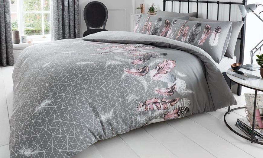 Image 2: Feathers Printed Polycotton Duvet Cover and Pillowcase Set