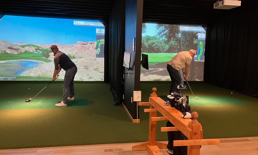 Image 3: High-Definition Golf Simulator Great for Big Groups