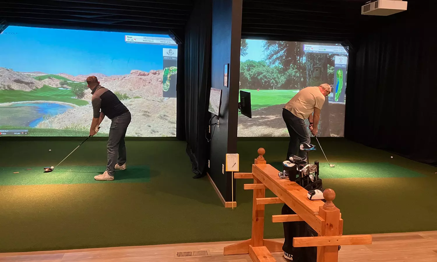 1 or 2 Hours on a High-Definition Golf Simulator for Up to 6 People