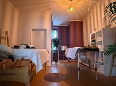 30 Min. Schulter-, Rücken- & Nackenmassage für 1 Person - Pure Body And Soul Wellness Massage
