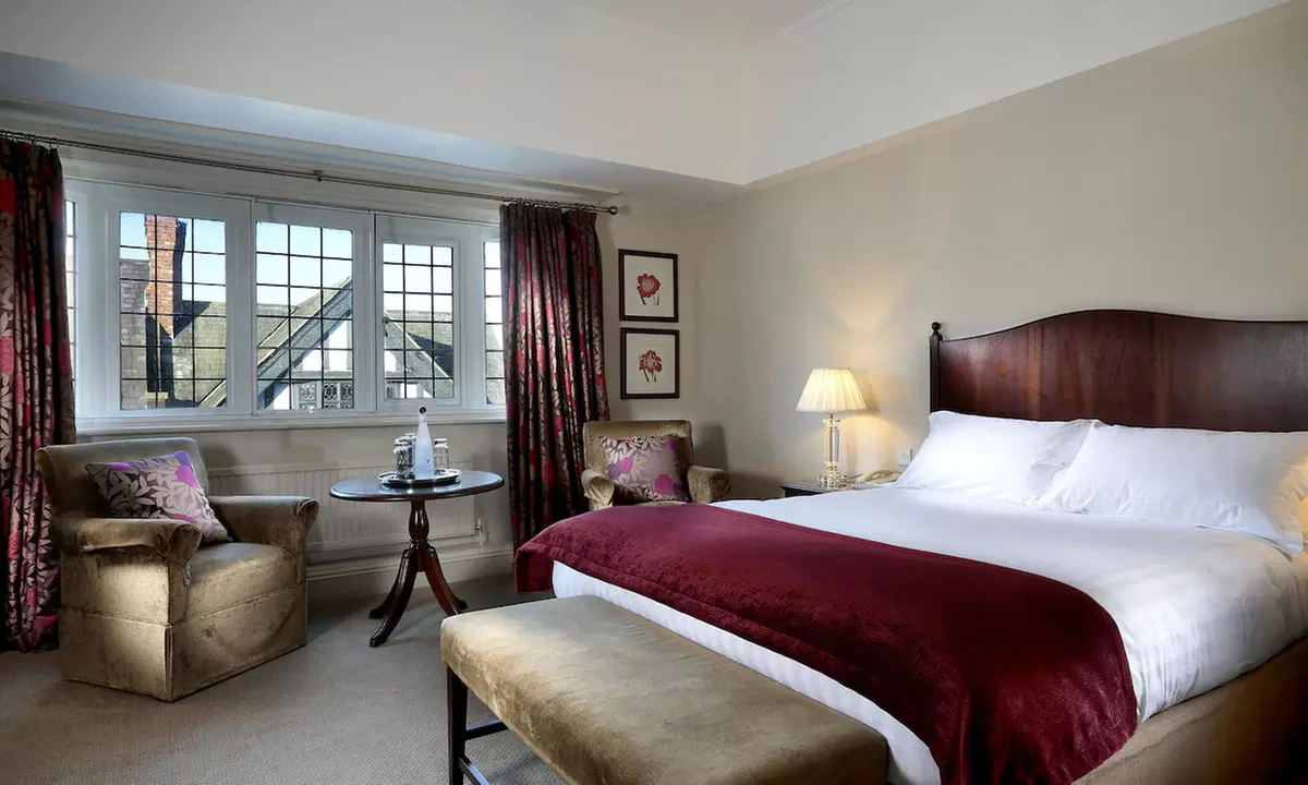 Chester: Standard Double Room with Bottle of Prosecco