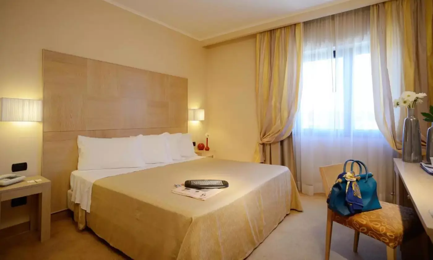 ✈ 11-Day Rome, Sicily, Calabria & Sorrento Vacation with Air