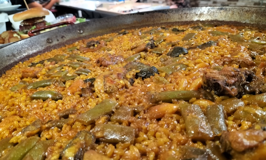 Image 1: Menú mediterráneo para 2 o 4 personas