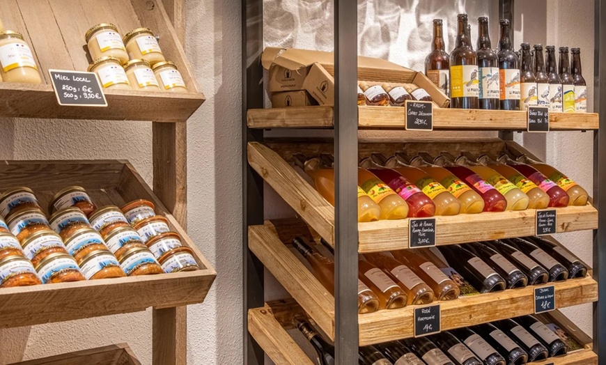 Image 13: Angers Sud : chambre standard ou supérieure, option pdj et planche 