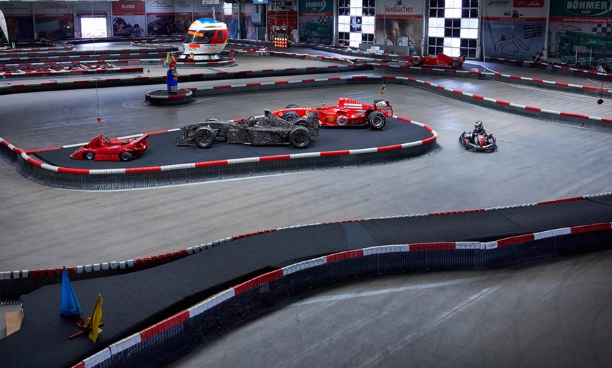 Image 7: Kartabenteuer: 3x 10 Min. Kart-Einzelfahrt inkl. Leih-Helm