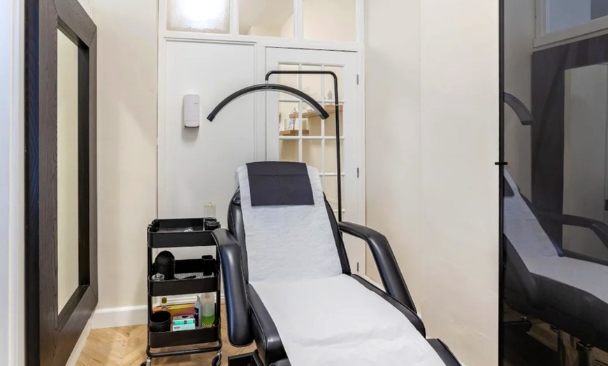 Image 4: Meet & Treat Deluxe: huidscan, behandeling en ontspannende massage