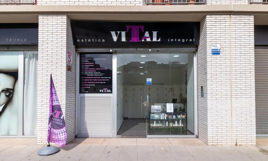 Image 14: Tratamiento reductor combinado con electroestimulación y presoterapia 