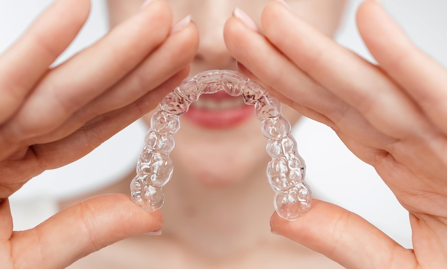 Image 4: Get All-Inclusive Clear Aligners with Free Whitening Kit