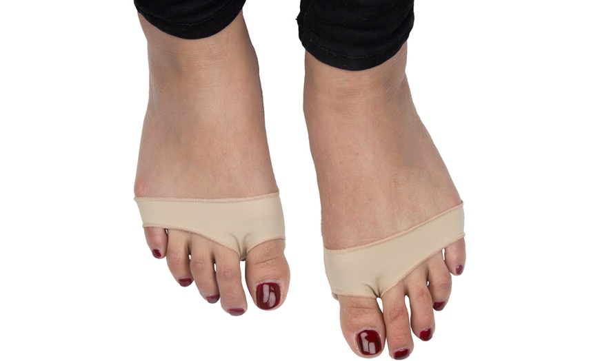 Image 7: Pro 11 Wellbeing Gel Bunion Sleeve