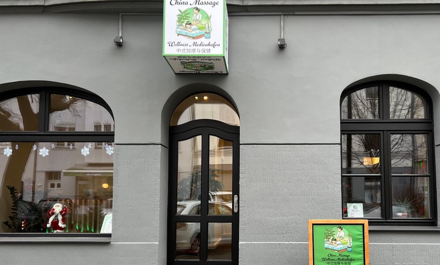 Image 6: 45 Min. Wellness- oder Traditionelle Chinesische Ganzkörpermassage