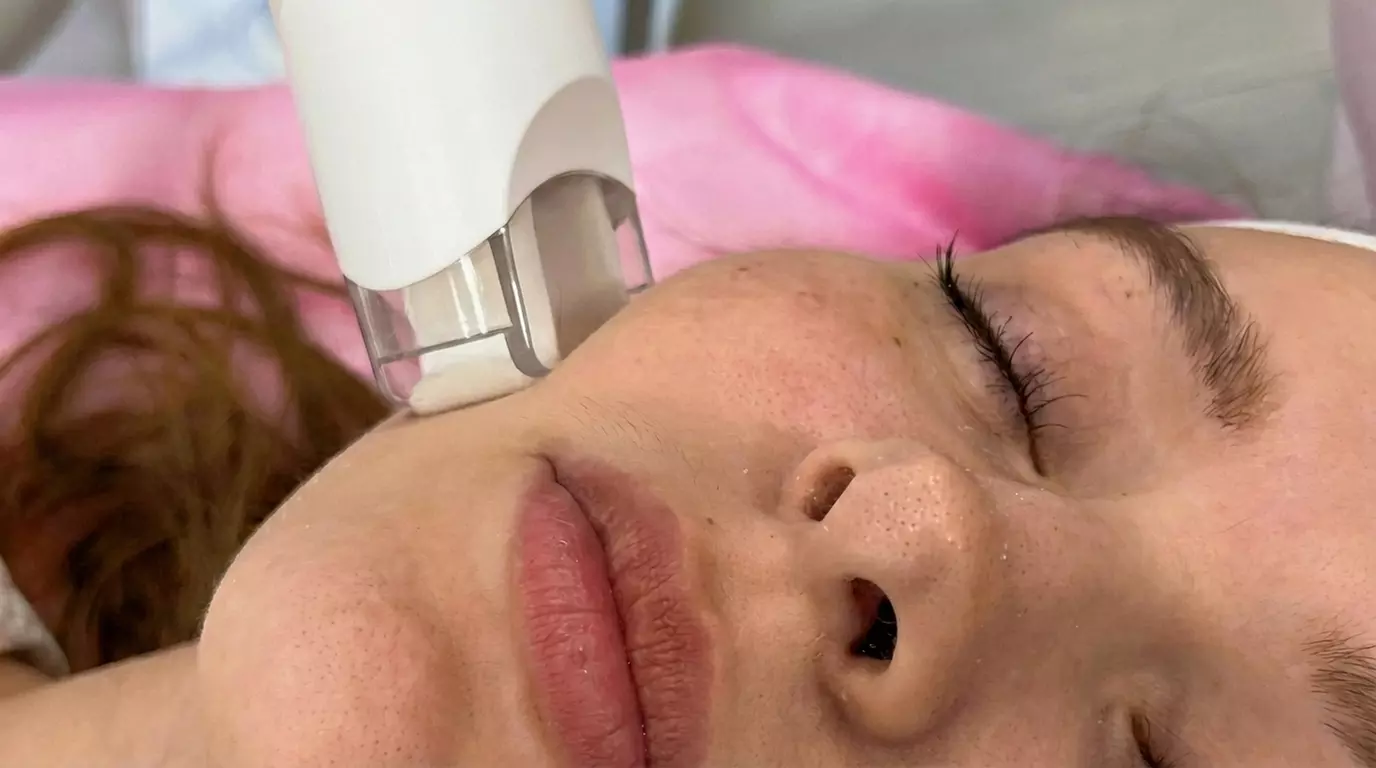 Vacuum Roller Body Contouring Or Lymphatic Facial Treatment at The Laser Queen MD Beauty Studio (Up to 59% Off)