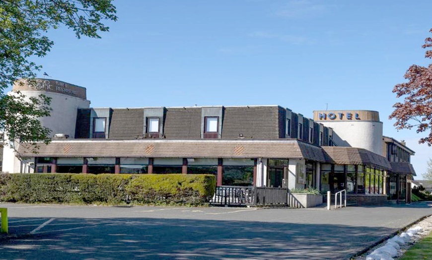 Image 1: West Lothian: Standard Double Room with Breakfast and Late Check Out