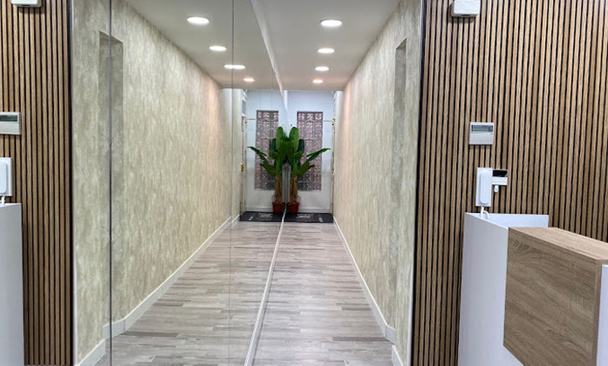 Image 3: Polinucleótidos en rostro completo o contorno de ojos