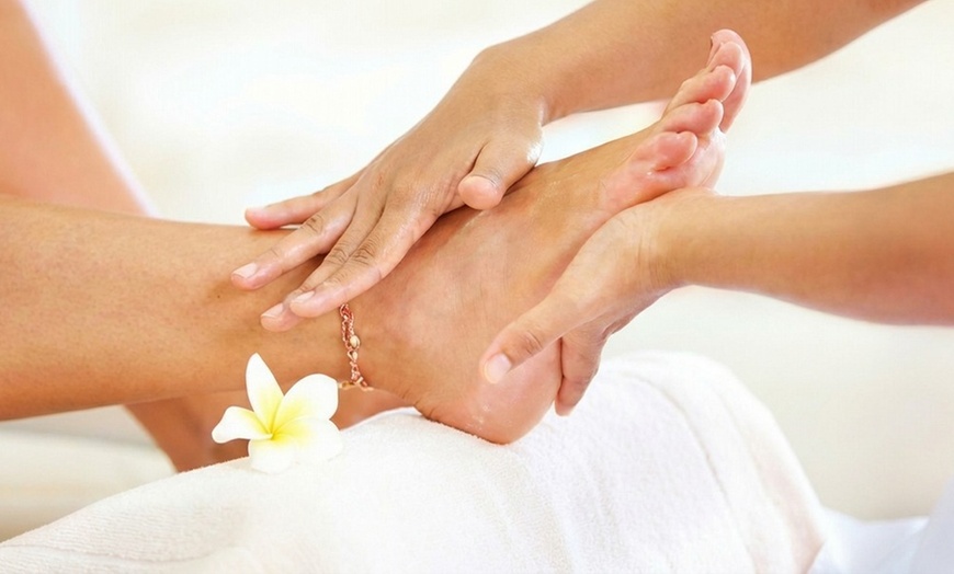 Image 3: One Gel/Spa Manicure, Pedicure and/or Eyelash Extension Package