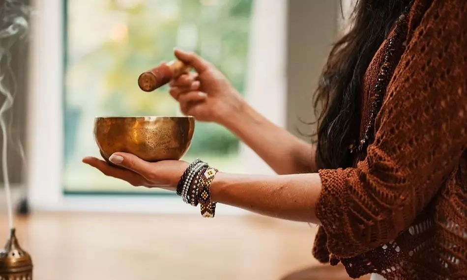 Relaxation avec les sons : bols tibétains ou voyage sonore