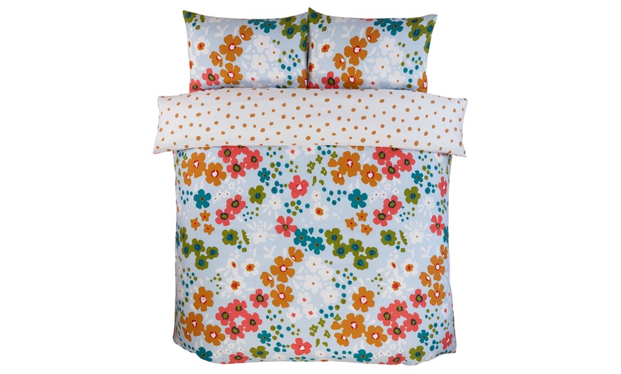Image 11: Floral Reversible Duvet Sets