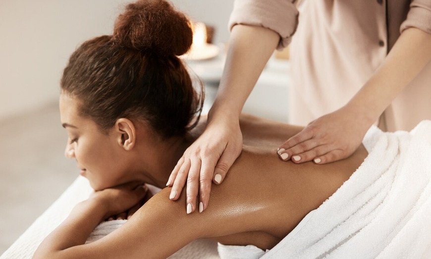 Image 1: Massage M5C, psycho-émotionnel ou détente d'1h