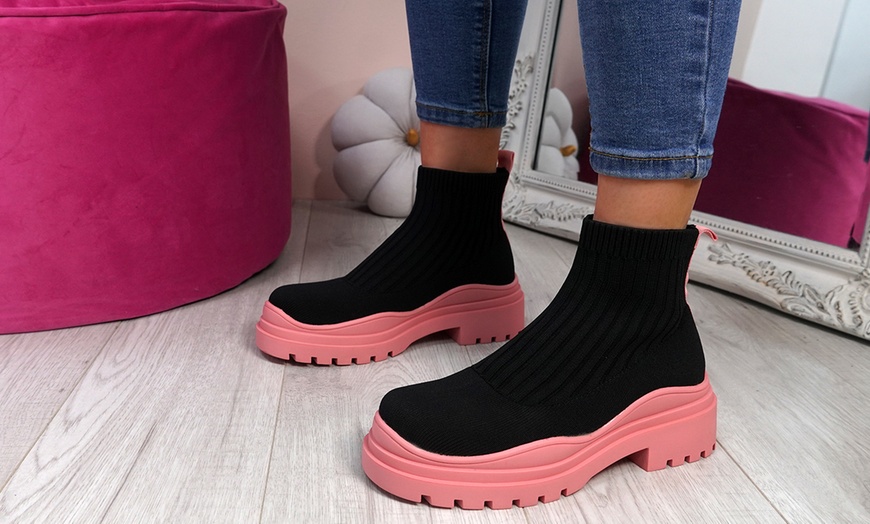 Image 6: Women's Knit Platform Ankle Boots