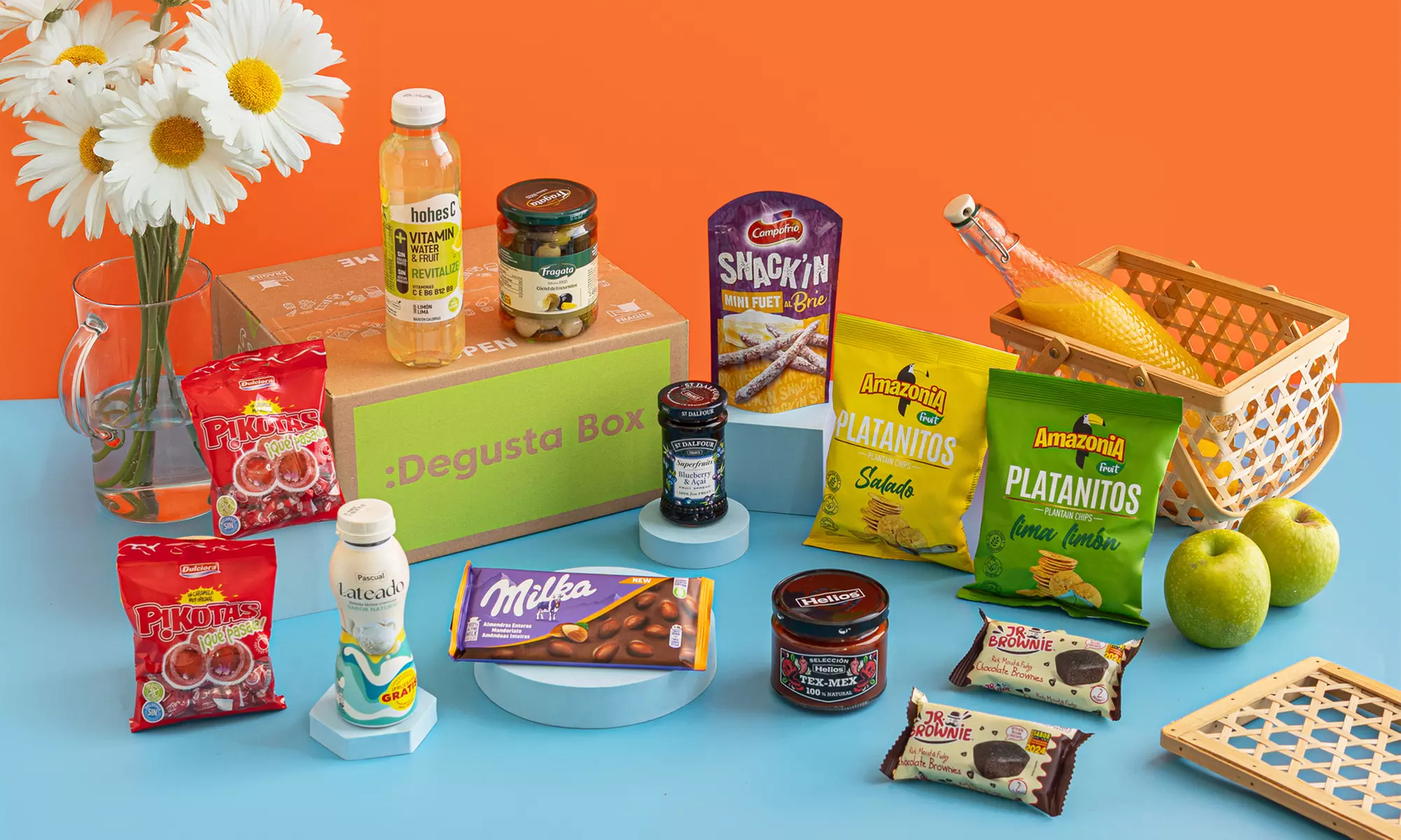 Suscríbete a una caja de sorpresas al mes con Degustabox