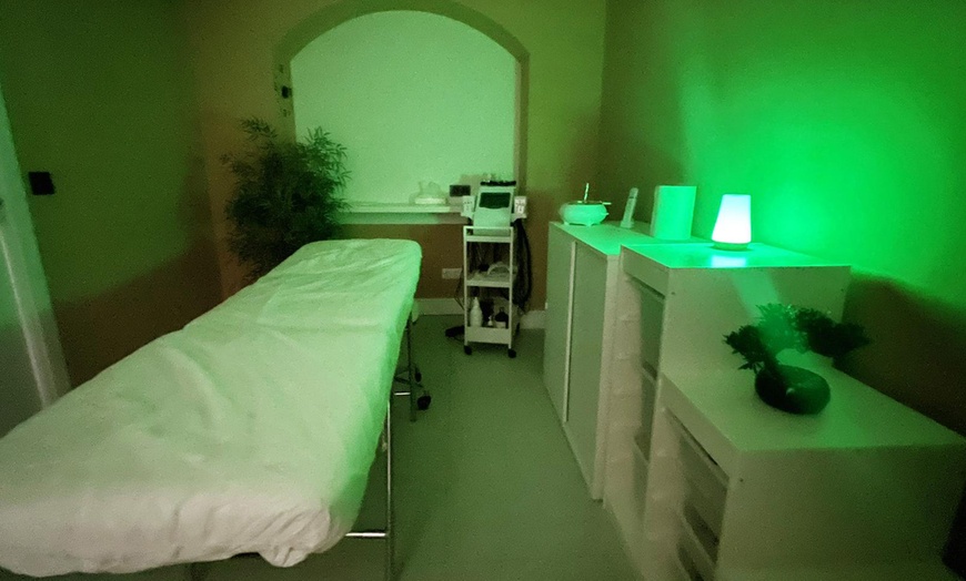 Image 2: Hasta 90% de dto. en Reducción de grasa/celulitis - Sin marca en Ambar Estilistas