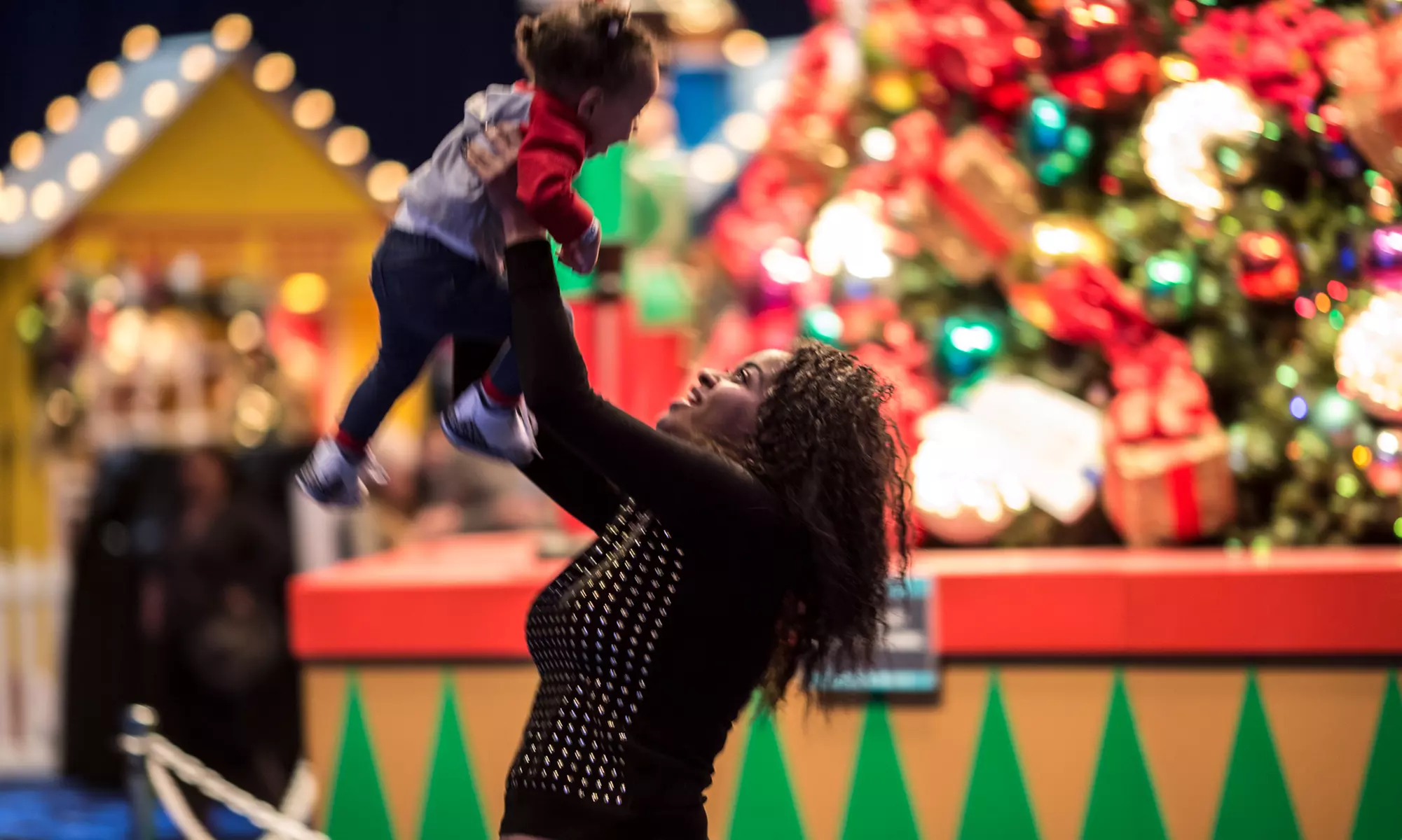Winter WonderFest, Chicago’s Ultimate Indoor Holiday, Navy Pier