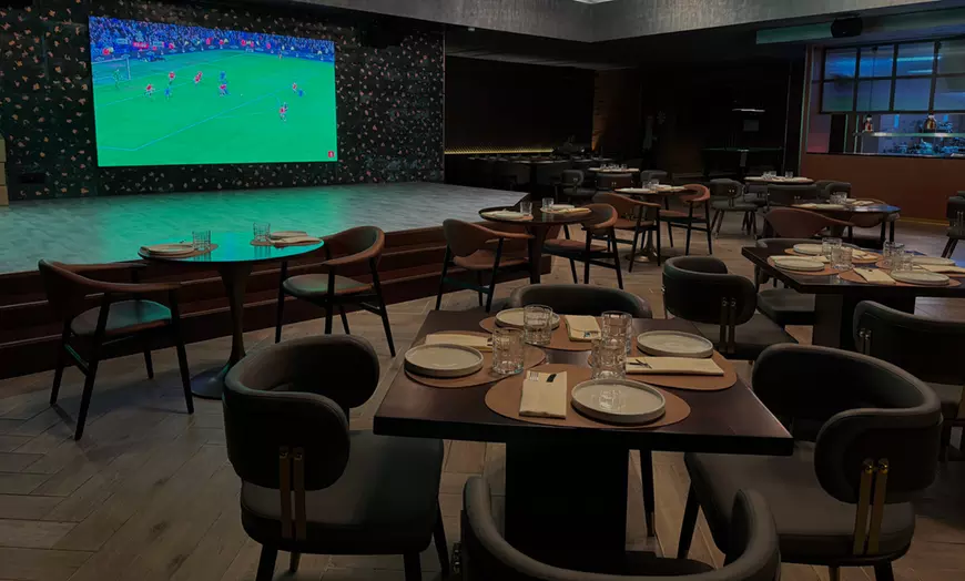 Image 9: Enjoy Food & Drink at The Crown Gastro Kitchen Up to 500 Spend