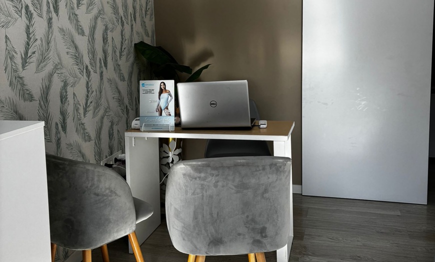 Image 7: Micropigmentación entre pestañas, labios, shading en cejas o eyeliner