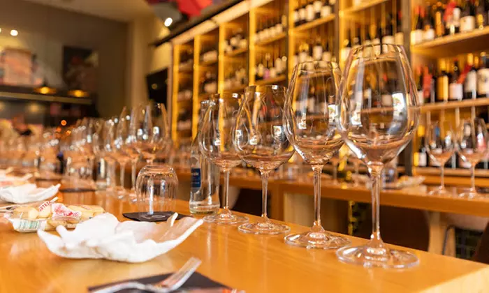 Cata de 4 vinos y quesos para 2 personas