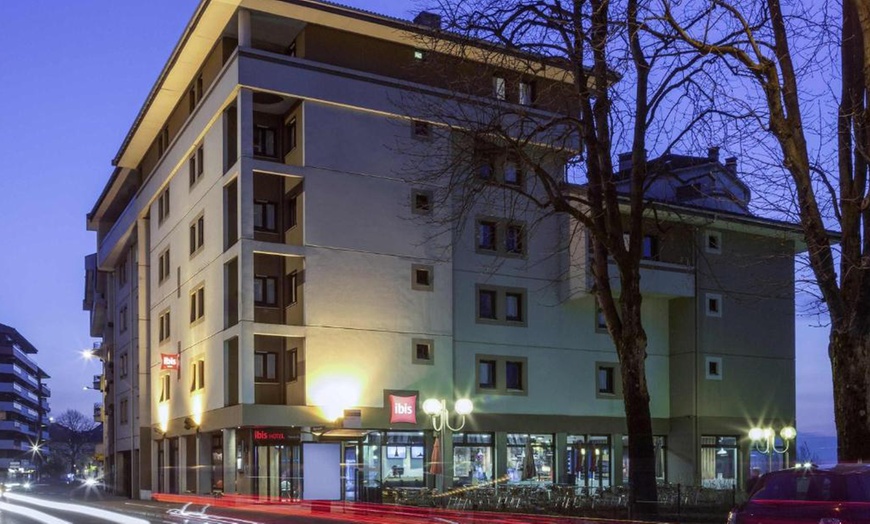 Image 4: Thonon-les-Bains : chambre double avec petit-déjeuner en option