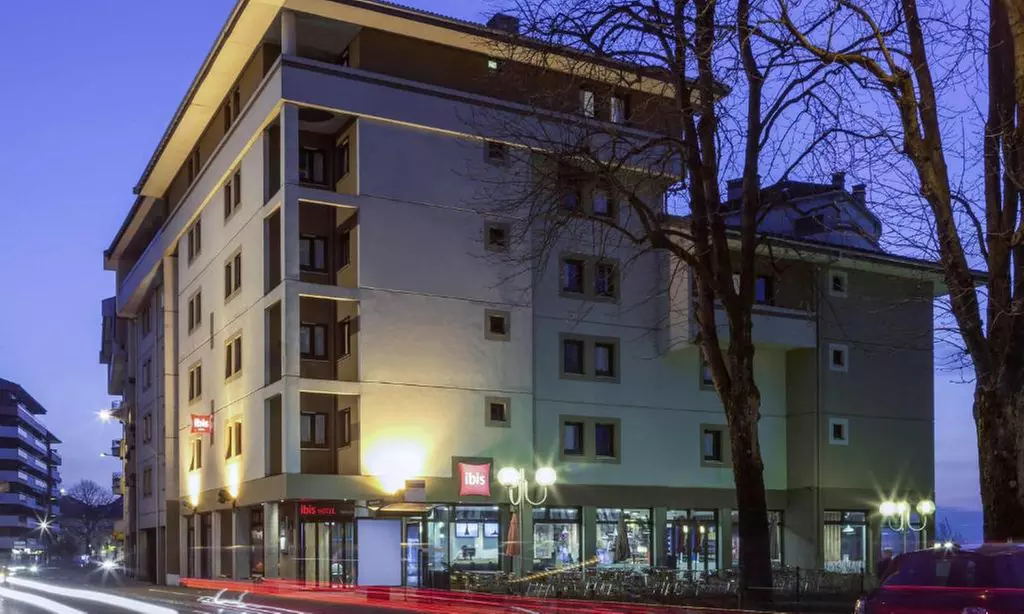 Thonon-les-Bains : chambre double avec petit-déjeuner en option