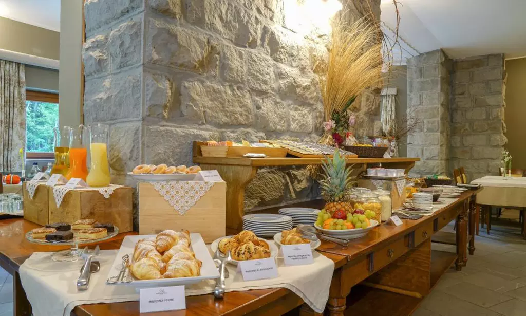 Pistoia 4*: camera doppia con colazione, cena e Spa