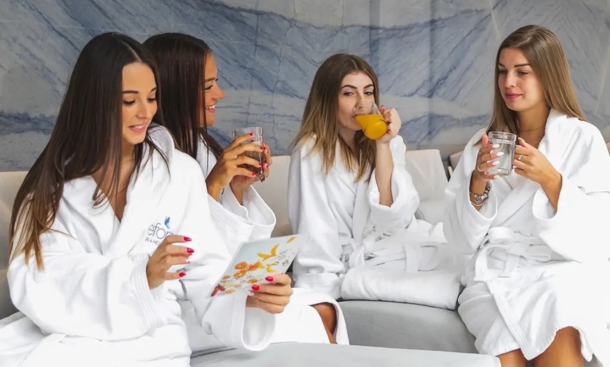 Image 4: 50 or 80-Minute Individual or Couples Massages @ eforea Spa