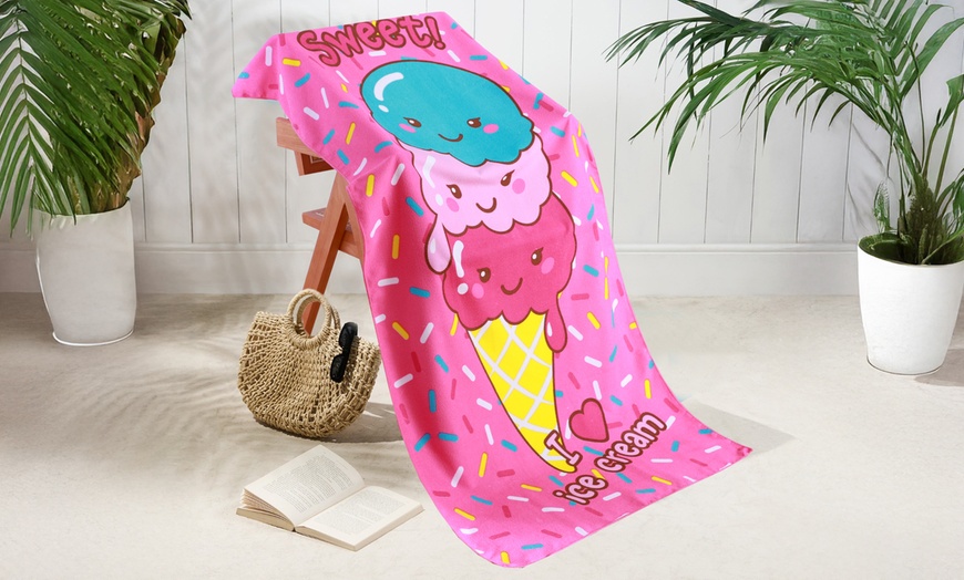 Image 6: Microfibre Quick-Drying Beach Towel