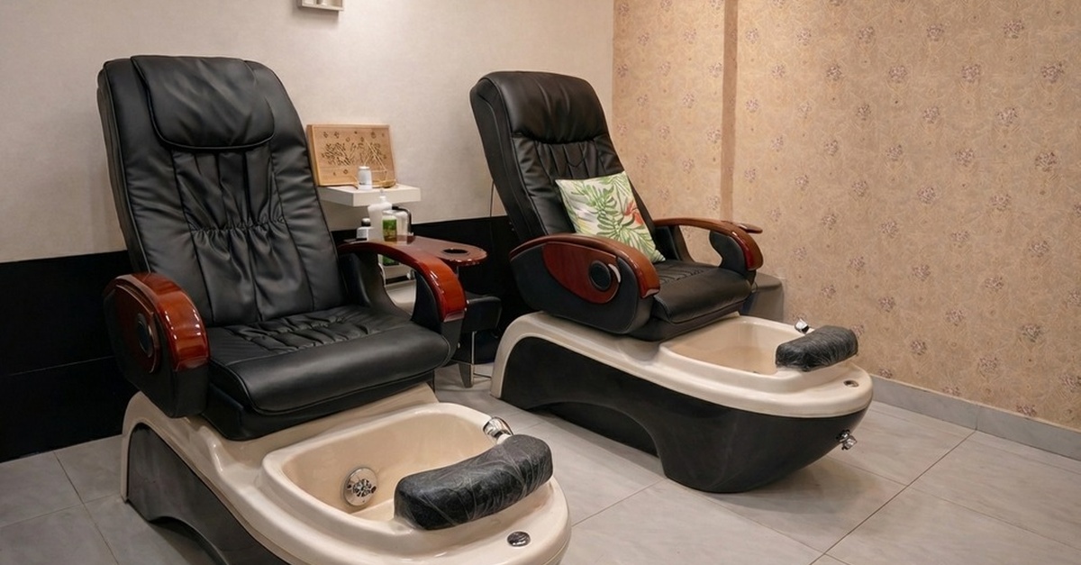 Men’s Manicure & Pedicure Packages With Head Spa Or Reflexology Men’s Manicure & Pedicure Packages With Head Spa Or Reflexology