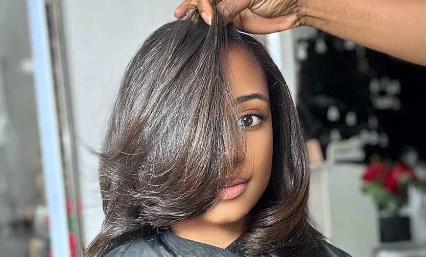 Image 4: Forfait coiffure ou lissage au choix sur toutes longueurs de cheveux