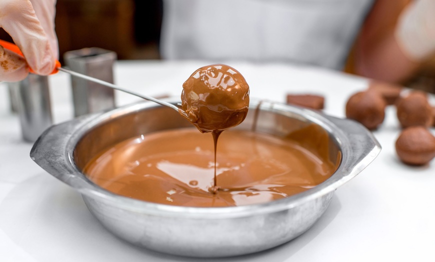 Image 12: Chocolate-Making Classes