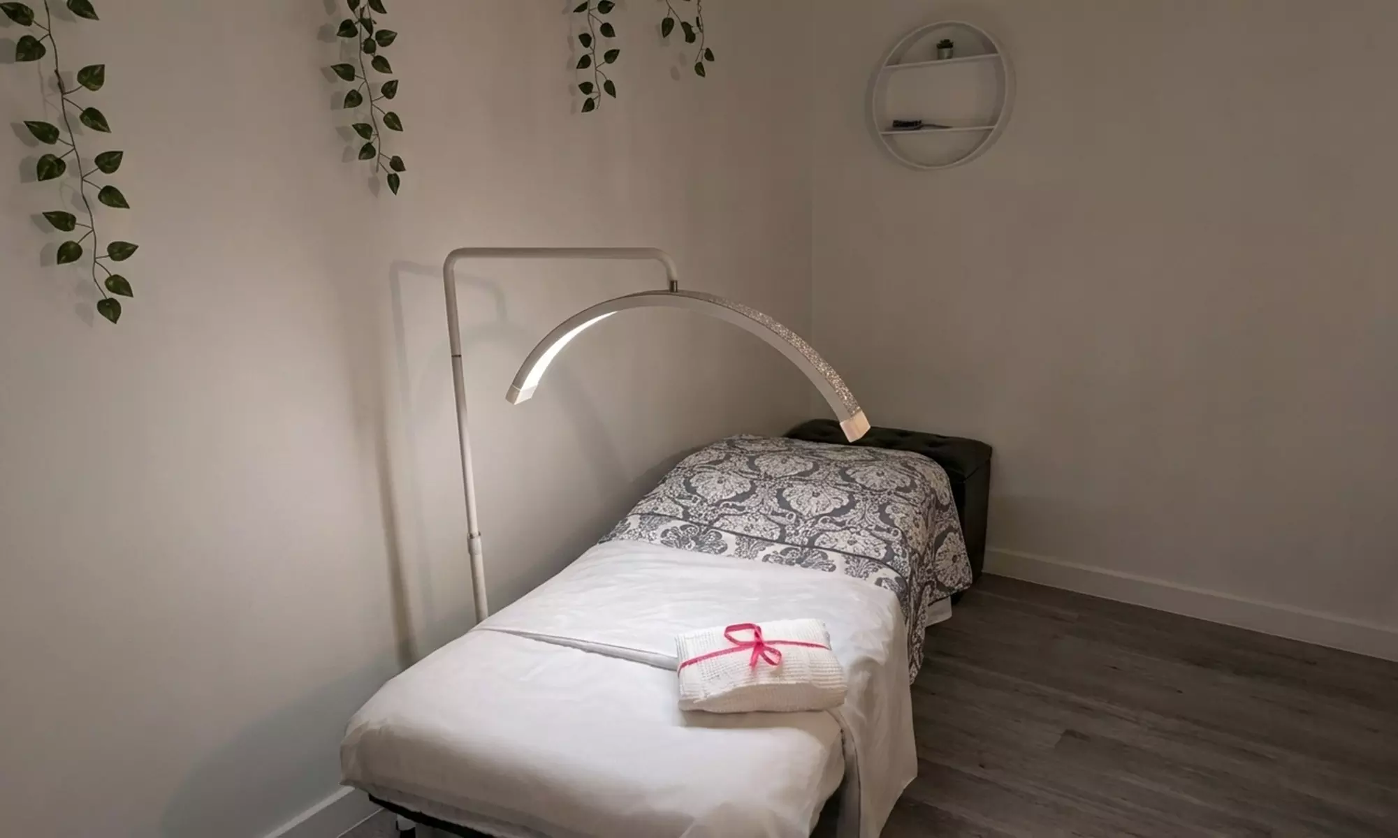 Lifting Facial with Buccal Massage for Radiant Skin