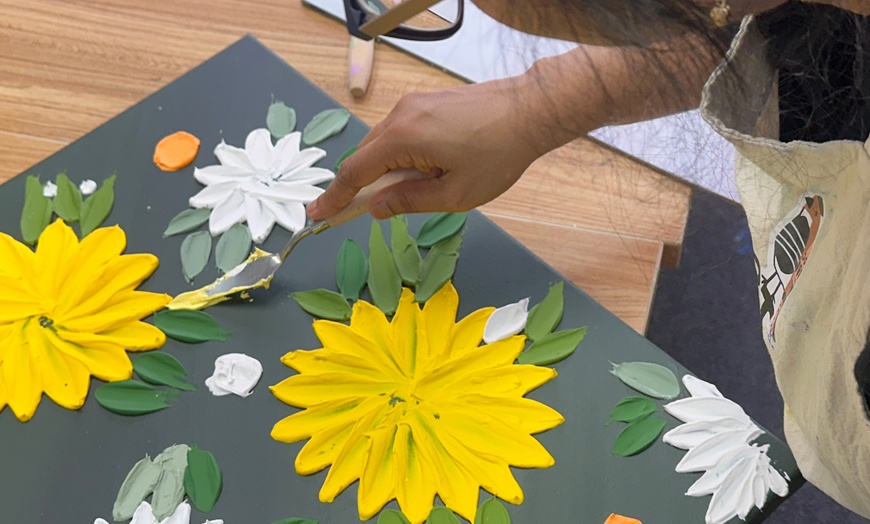 Image 8: Explore the Art of Impasto Floral Painting Workshop for Up to 8 People