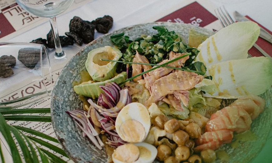 Image 11: Menú para 2 clásico o prémium: entrantes, principal, postre y vino