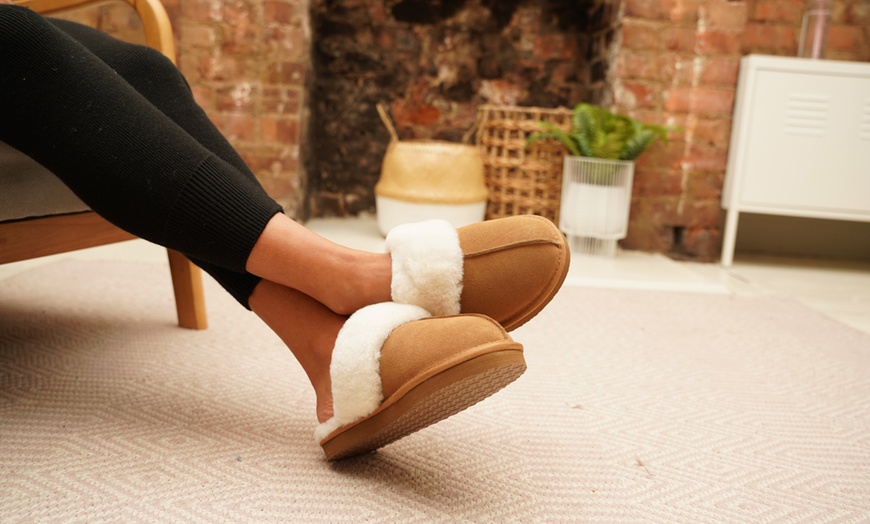 Image 19: Redfoot Ladies Sheepskin Slippers