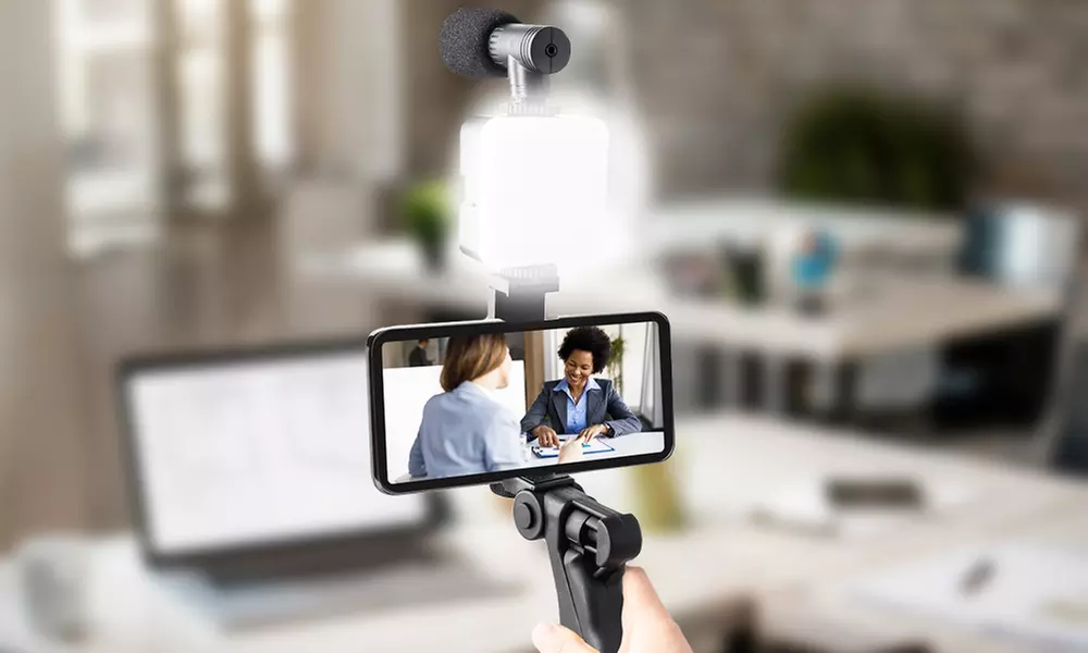 Multifunktionales Vlogging-Kit mit LED-Beleuchtung, Mikrofon & Stativ