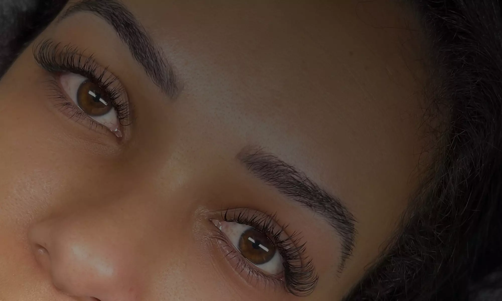 Classic or Volume Full Set Lashes for Natural or Bold Glam Look 